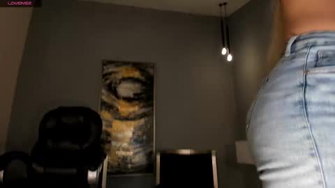 Sophie  Palmer online show from September 10, 10:48 am