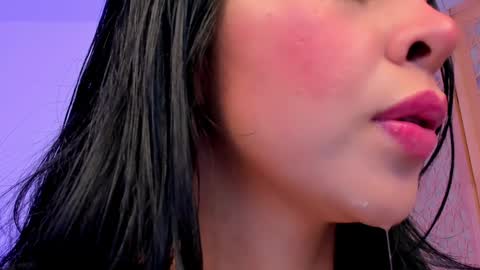 sophierooy online show from December 11, 6:52 pm