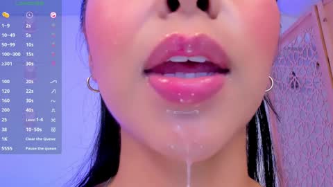 sophierooy online show from December 18, 11:08 pm