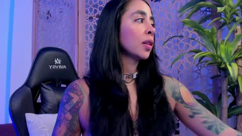 sophierooy online show from January 24, 3:13 pm