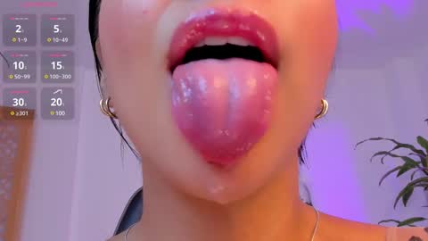 sophierooy online show from February 26, 1:30 pm