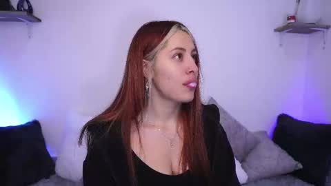 Snapshot of sophiiecums chatting on September 20, 12:17 pm Sophiie online show from September 20, 12:17 pm