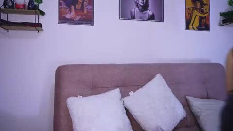 Snapshot of sophiiecums chatting on November 24, 12:32 am Sophiie online show from November 24, 12:32 am