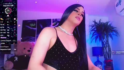 Sophie Sweet online show from November 5, 12:49 pm