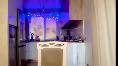 Snapshot of soulmategirl chatting on December 27, 8:45 am SoulMate online show from December 27, 8:45 am