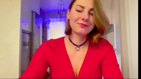 Snapshot of soulmategirl chatting on February 14, 12:36 pm SoulMate online show from February 14, 12:36 pm