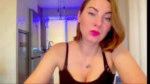 Snapshot of soulmategirl chatting on February 28, 11:03 am SoulMate online show from February 28, 11:03 am