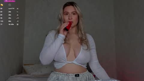 soulmeinme online show from October 18, 7:58 pm