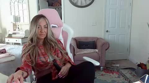 Snapshot of southernbarbii chatting on January 17, 9:06 pm Your Barbii online show from January 17, 9:06 pm