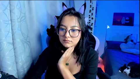 Lili online show from December 11, 10:27 pm