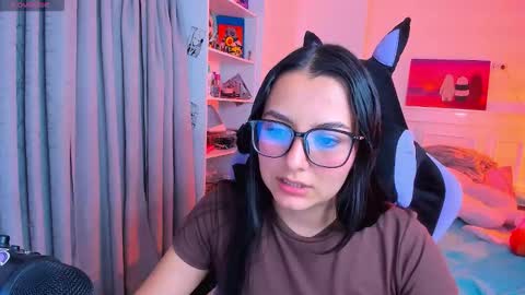 Lili online show from November 18, 4:06 am