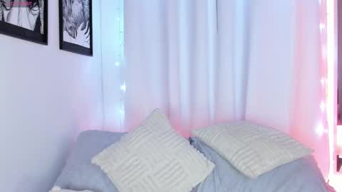 Snapshot of soy_iris chatting on February 27, 11:48 pm Irisita online show from February 27, 11:48 pm