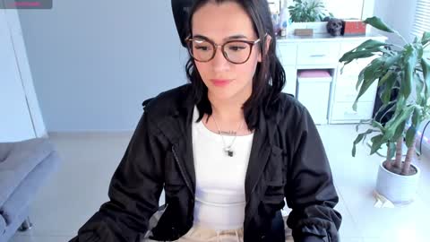 Luisa    online show from January 19, 8:41 pm