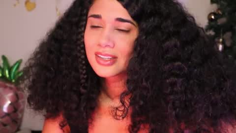 Snapshot of soytropicalfruit chatting on December 12, 7:41 am You want to talk to me more personal follow me in My Channel VIP 50 the discount online show from December 12, 7:41 am