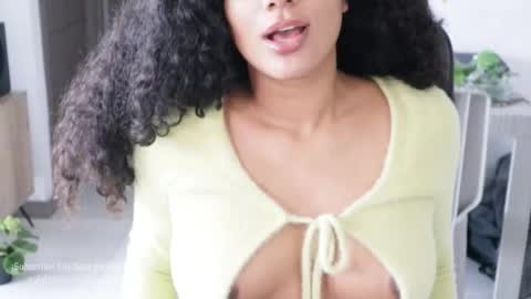 Snapshot of soytropicalfruit chatting on October 8, 3:09 pm You want to talk to me more personal follow me in My Channel VIP 50 the discount online show from October 8, 3:09 pm