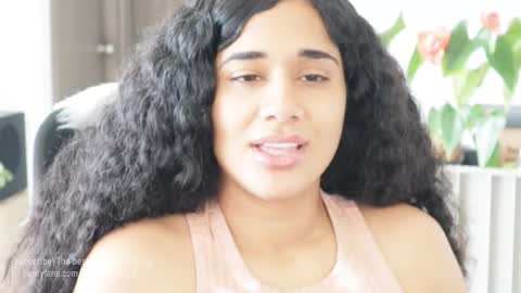 Snapshot of soytropicalfruit chatting on October 14, 1:12 pm You want to talk to me more personal follow me in My Channel VIP 50 the discount online show from October 14, 1:12 pm