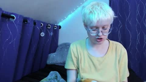 Atticus Pendragon online show from November 30, 8:07 am