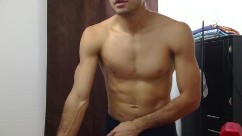 Snapshot of spartan_blaze chatting on February 18, 12:59 am Spartan Blaze online show from February 18, 12:59 am