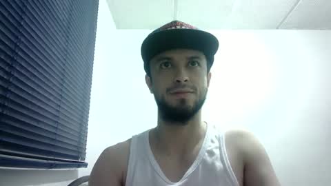 Snapshot of sperm_donor94 chatting on December 4, 4:10 am sperm_donor94 online show from December 4, 4:10 am