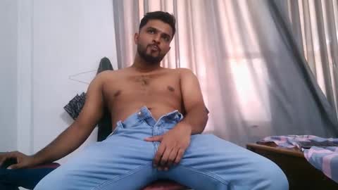 Snapshot of spicybuoy chatting on September 28, 7:47 am spicybuoy online show from September 28, 7:47 am