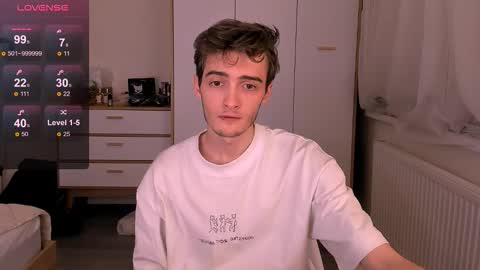 Snapshot of spider___man chatting on November 21, 5:00 pm Spidey online show from November 21, 5:00 pm