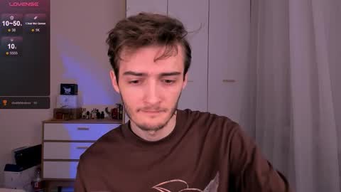 Snapshot of spider___man chatting on December 4, 4:05 pm Spidey online show from December 4, 4:05 pm