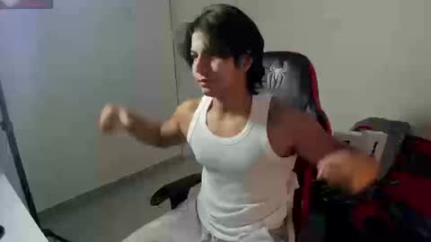 Snapshot of spideychill chatting on September 20, 1:23 pm spideychill online show from September 20, 1:23 pm