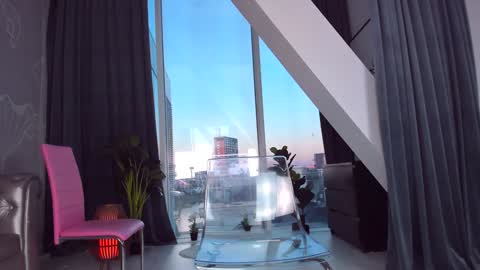 Anna online show from December 9, 2:28 pm