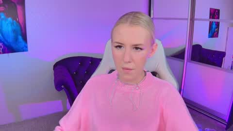 Snapshot of springajara chatting on October 12, 12:48 pm Vetta online show from October 12, 12:48 pm