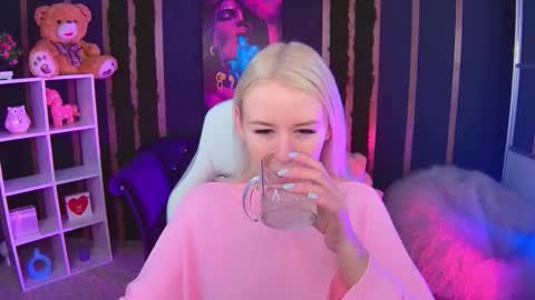 Snapshot of springajara chatting on December 2, 6:08 am Vetta online show from December 2, 6:08 am