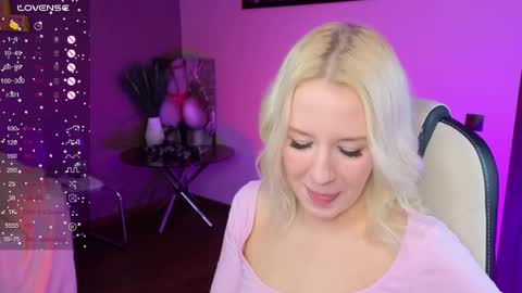 Snapshot of springajara chatting on December 14, 6:52 am Vetta online show from December 14, 6:52 am