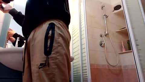 sprullo503609 online show from October 30, 12:45 am