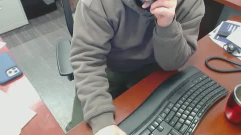 make me cum c2c talk to me online show from December 3, 9:34 pm