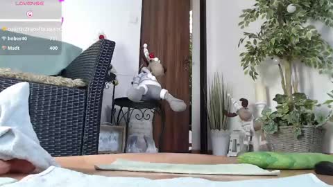 Monica online show from December 24, 9:06 am