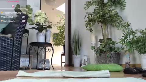 Monica online show from February 16, 10:32 am