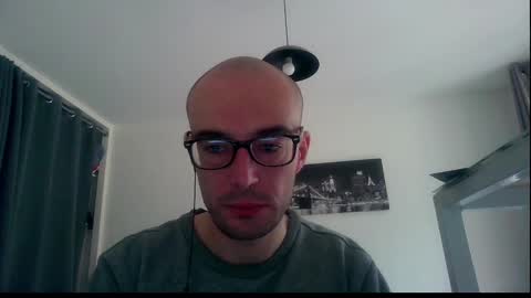 Snapshot of ssenzo chatting on December 22, 9:00 am ssenzo online show from December 22, 9:00 am