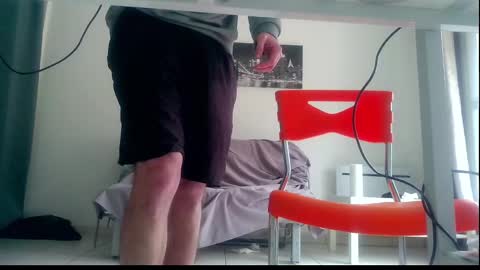 Snapshot of ssenzo chatting on January 9, 11:25 am ssenzo online show from January 9, 11:25 am