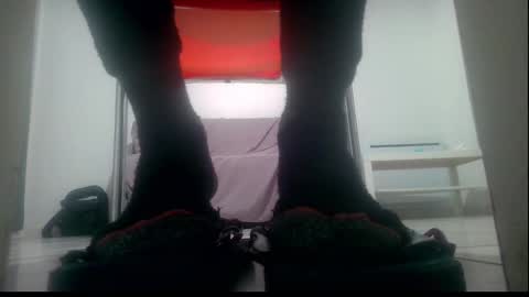 Snapshot of ssenzo chatting on February 18, 8:25 pm ssenzo online show from February 18, 8:25 pm