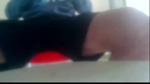 Snapshot of ssenzo chatting on February 23, 7:33 am ssenzo online show from February 23, 7:33 am