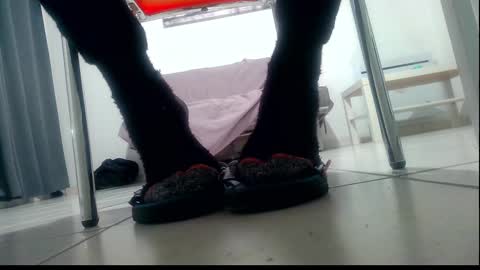 Snapshot of ssenzo chatting on February 23, 8:33 pm ssenzo online show from February 23, 8:33 pm