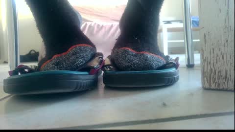 Snapshot of ssenzo chatting on February 28, 8:09 am ssenzo online show from February 28, 8:09 am