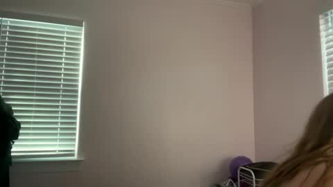 Snapshot of sstellar chatting on January 10, 2:45 pm sstellar online show from January 10, 2:45 pm