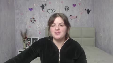 Stacey online show from February 27, 12:34 pm