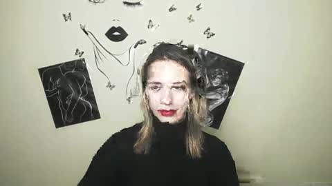 Snapshot of stacy_gr chatting on December 7, 11:18 am Stacy online show from December 7, 11:18 am