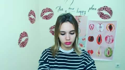 Snapshot of stacy_gr chatting on December 8, 7:26 am Stacy online show from December 8, 7:26 am