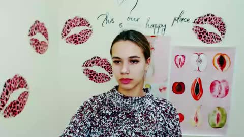 Snapshot of stacy_gr chatting on December 9, 10:54 am Stacy online show from December 9, 10:54 am