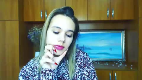 Snapshot of stacy_gr chatting on December 14, 11:07 am Stacy online show from December 14, 11:07 am