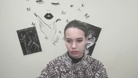 Snapshot of stacy_gr chatting on December 15, 7:35 am Stacy online show from December 15, 7:35 am