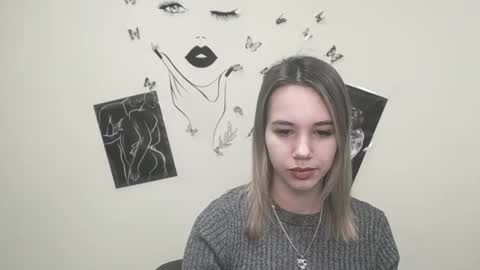 Snapshot of stacy_gr chatting on December 21, 7:24 am Stacy online show from December 21, 7:24 am