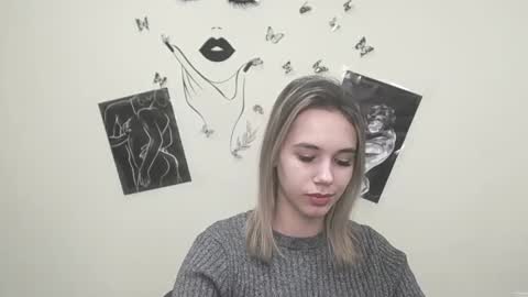 Snapshot of stacy_gr chatting on December 21, 10:50 am Stacy online show from December 21, 10:50 am